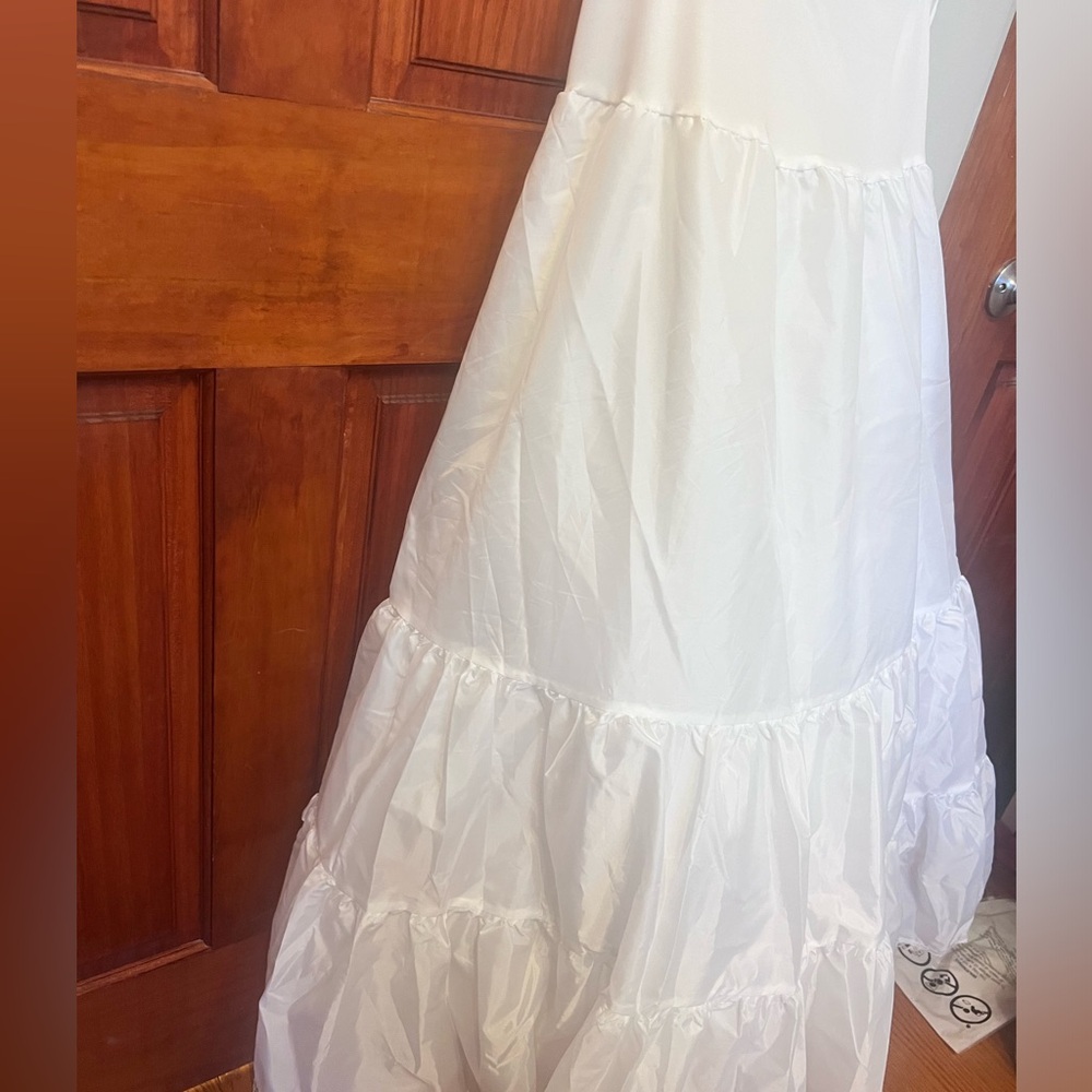 Removable crinoline petticoat